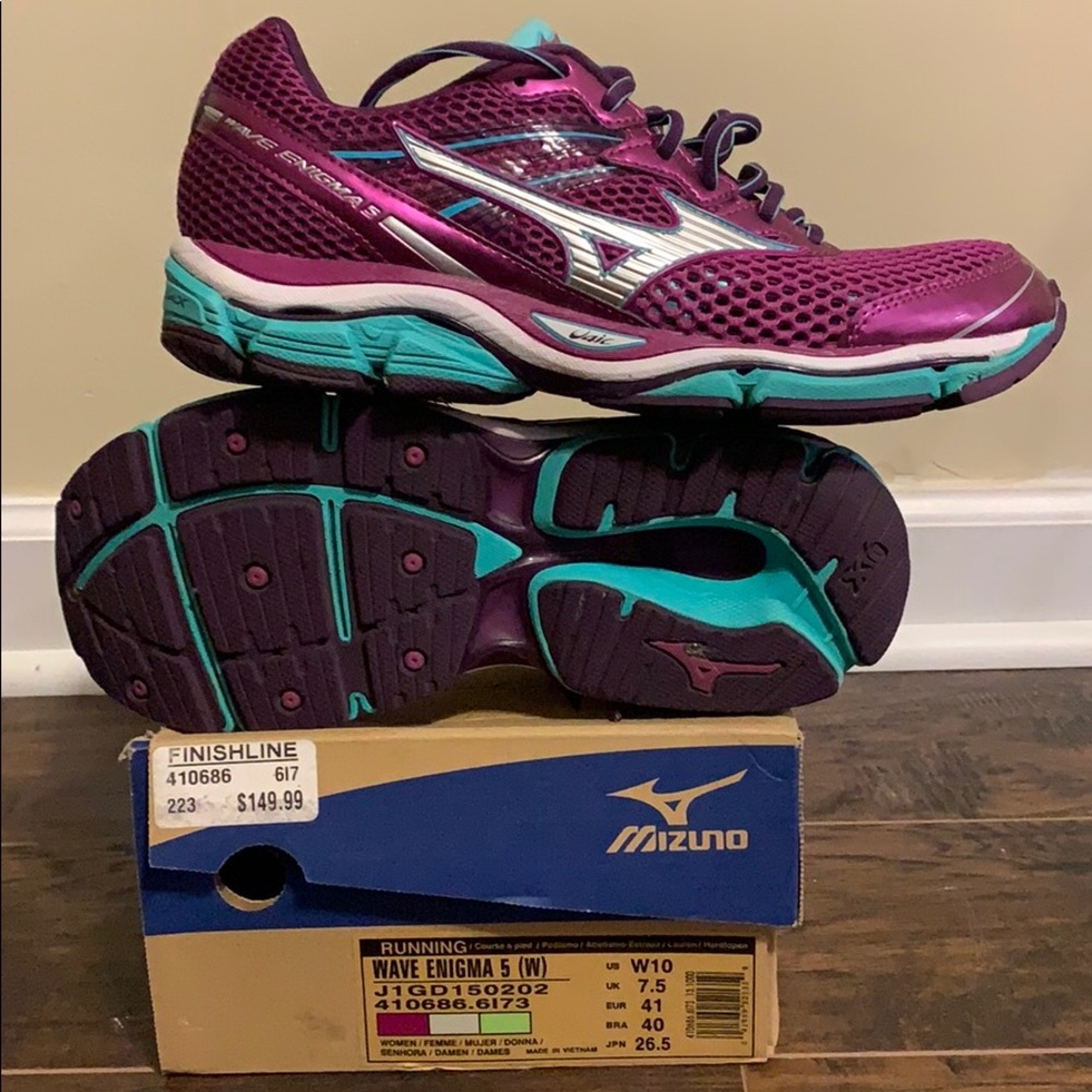 Mizuno Wave Enigma 5